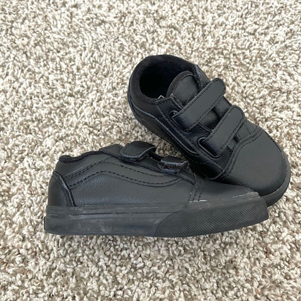 Size 7 / Toddler Boy Black VANS Sneakers